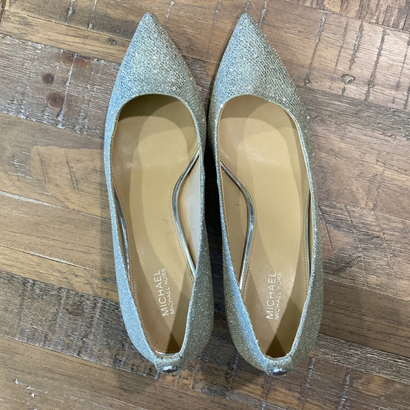 MICHAEL Michael Kors Silver Sparkly Pumps - Picture 5 of 14
